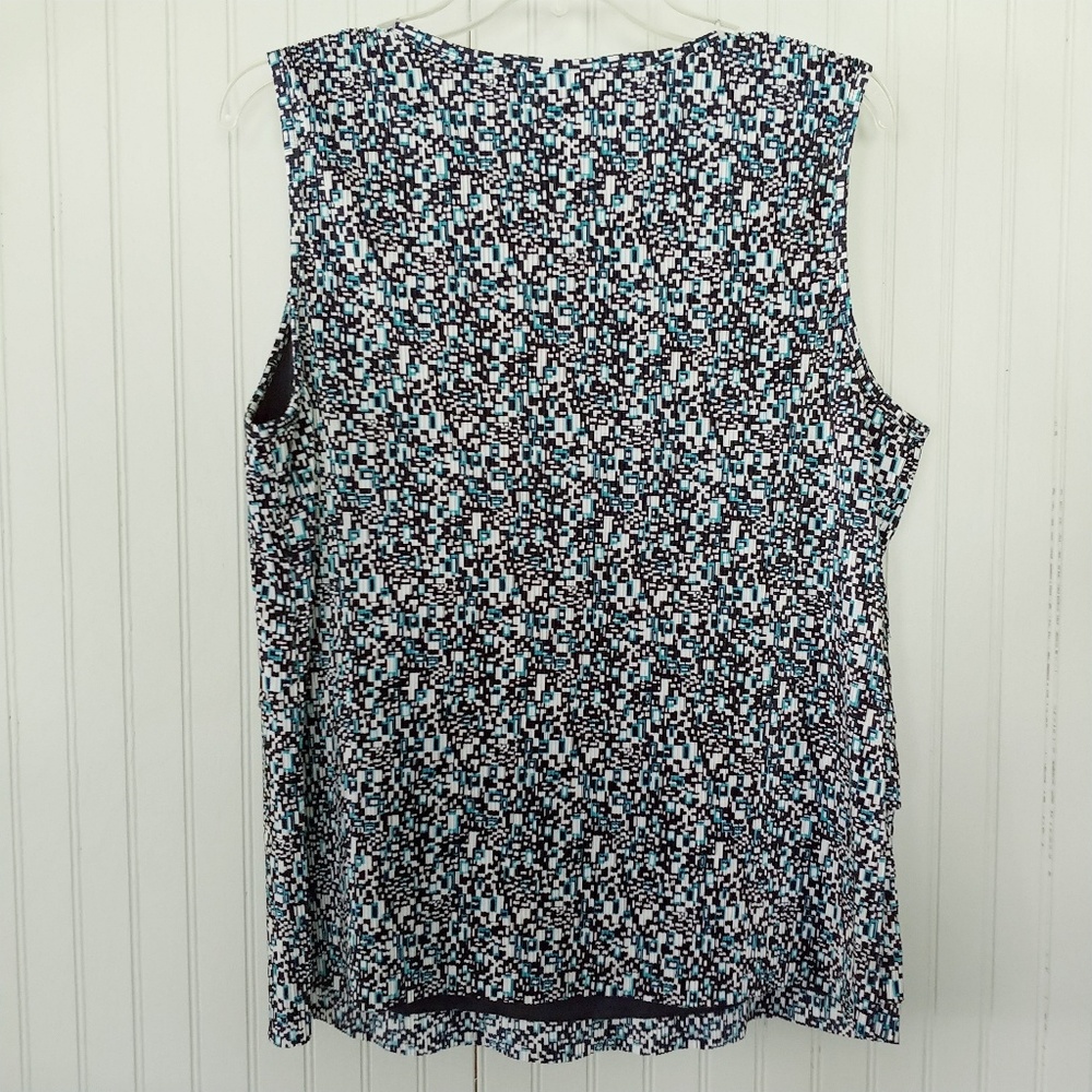 NWOT Ruffle Front Geometric Print Tank - Picture 5 of 5